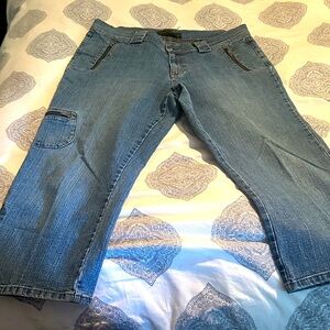 Vincenzo Blue Denim Jeans with Zipper Pockets